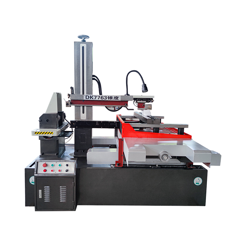 DK7763 Icke-standard F Model AZ överströmsskydd CNC Wire EDM Höghastighetsskärmaskin